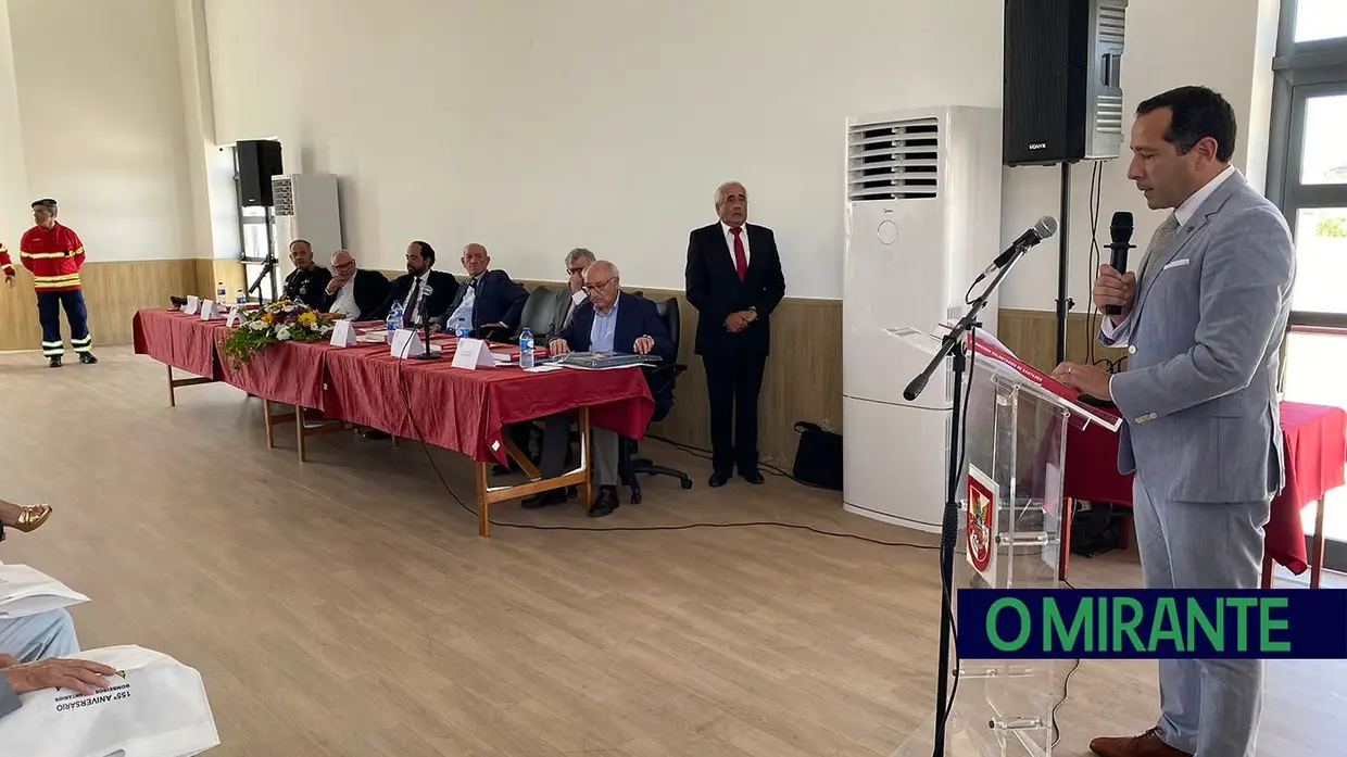 Livro e homenagens nos 155 anos dos Bombeiros Voluntários de Santarém