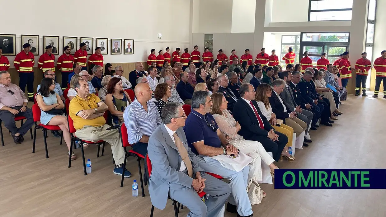 Livro e homenagens nos 155 anos dos Bombeiros Voluntários de Santarém