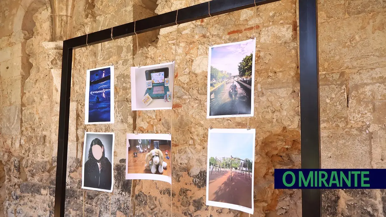 Estudantes da Escola de Educação de Santarém apresentam exposição