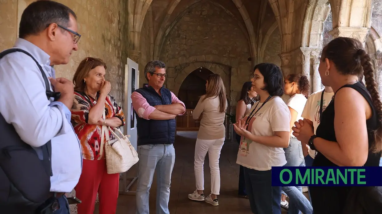 Estudantes da Escola de Educação de Santarém apresentam exposição