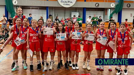 Equipas Sub 12 do Santarém Basket com pódios no Belém Basket
