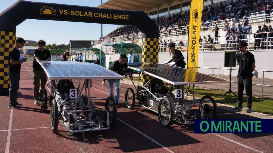 Escola Profissional de Rio Maior na 11.ª Grande Corrida de Carros Movidos a Energia Solar