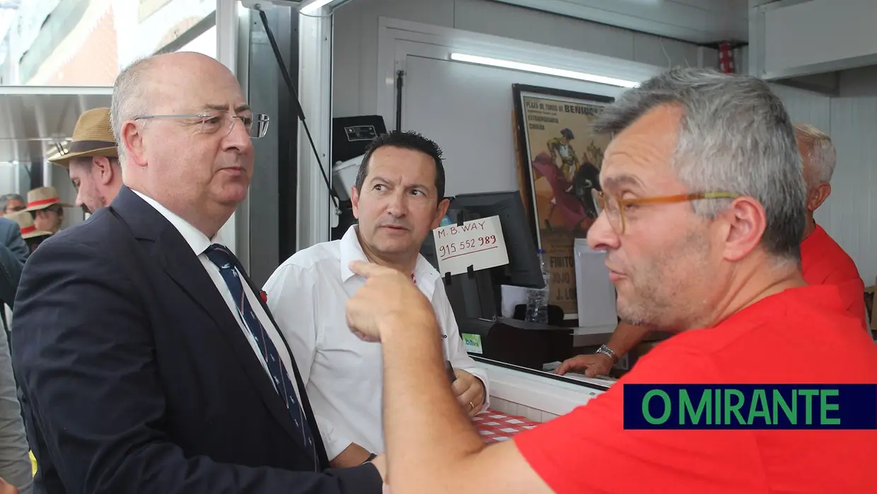 Dois ministros na inauguração da Feira Nacional de Agricultura em Santarém