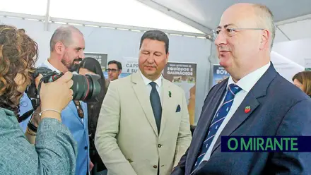 Ministro Fernandes não liga patavina ao Secretário Moura