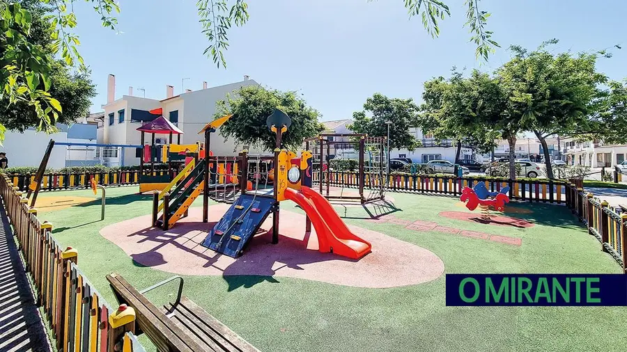Autarcas unânimes: garantir parques infantis seguros exige tempo e dinheiro