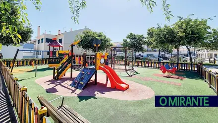 Autarcas unânimes: garantir parques infantis seguros exige tempo e dinheiro