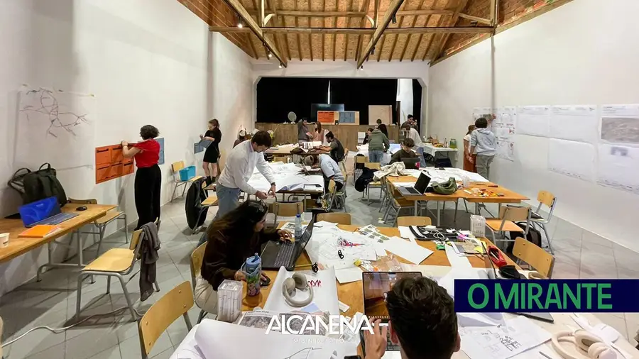 Serra de Santo António recebe apresentação de soluções de habitação colaborativa para revitalizar o território