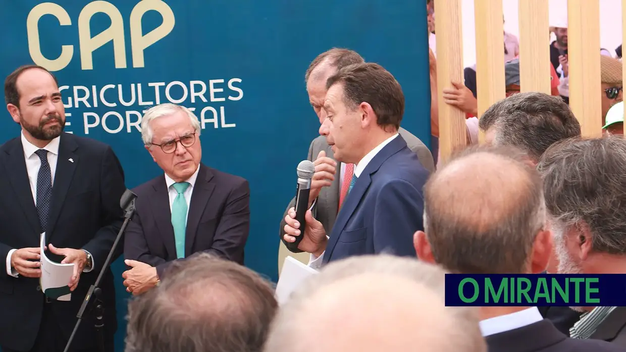 Luís Montenegro visita Feira Nacional da Agricultura e ouve apelos do sector