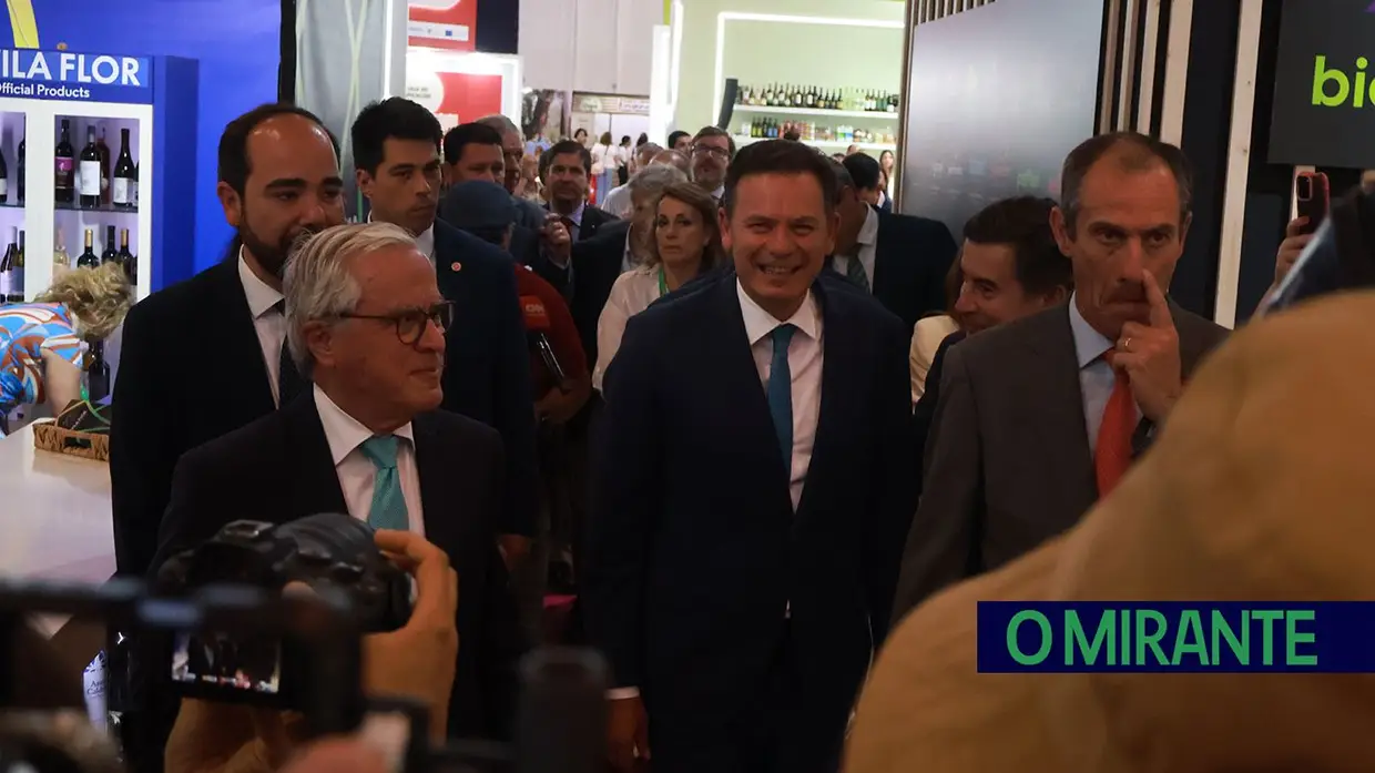 Luís Montenegro visita Feira Nacional da Agricultura e ouve apelos do sector