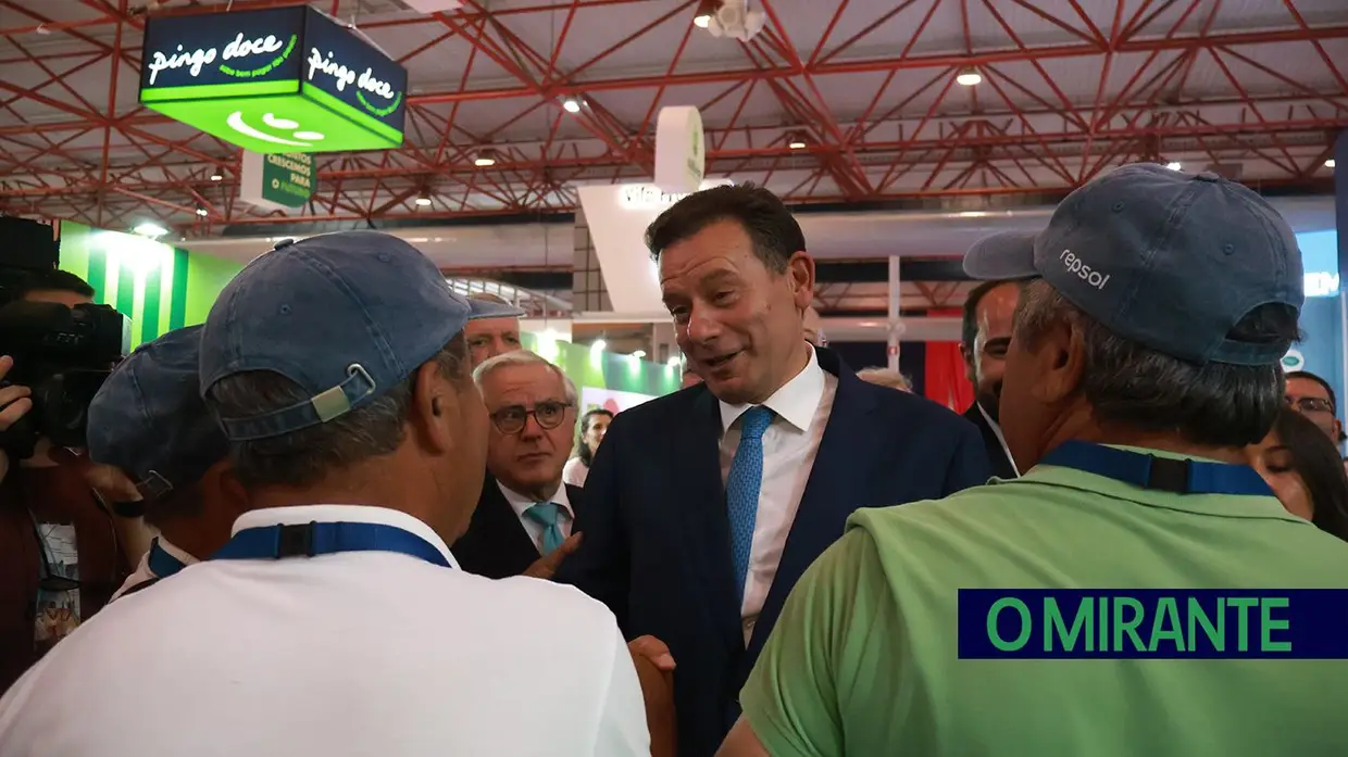 Luís Montenegro visita Feira Nacional da Agricultura e ouve apelos do sector