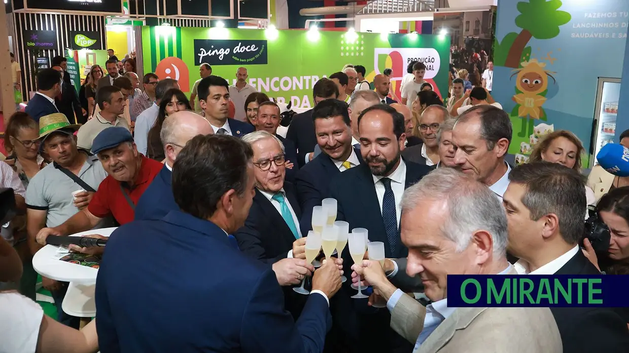 Luís Montenegro visita Feira Nacional da Agricultura e ouve apelos do sector