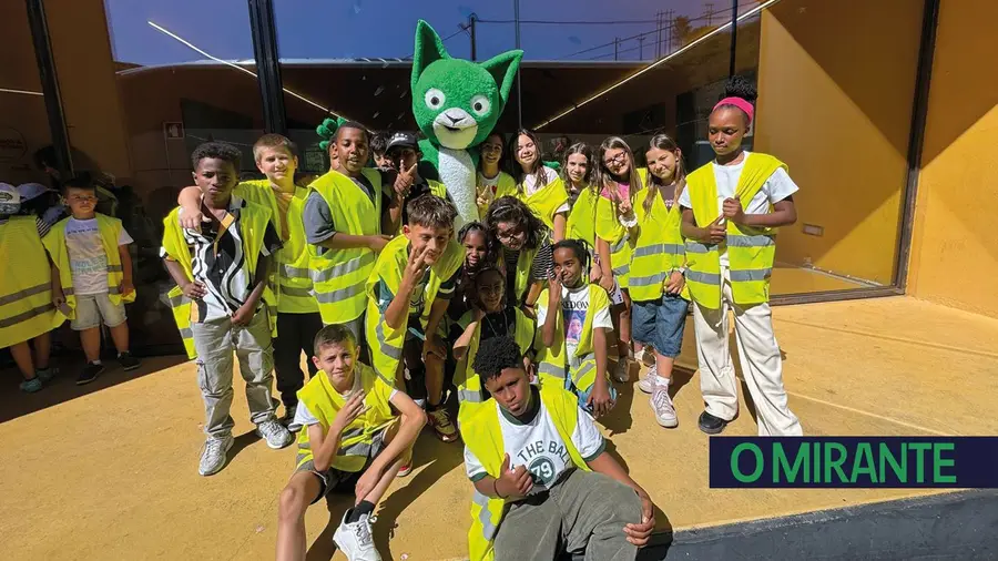 Alunos de Vialonga vencem concurso nacional com projecto de defesa da Mata do Paraíso