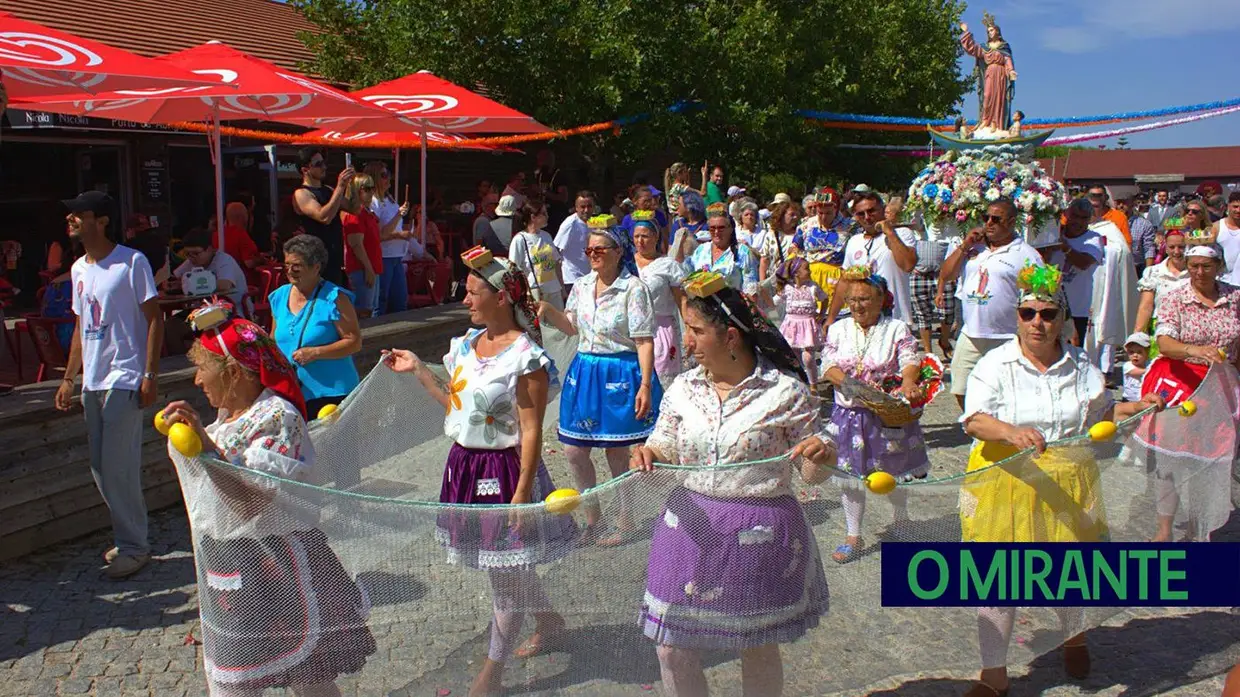 Póvoa de Santa Iria celebrou cruzeiro religioso e cultural do Tejo com inauguração de salão