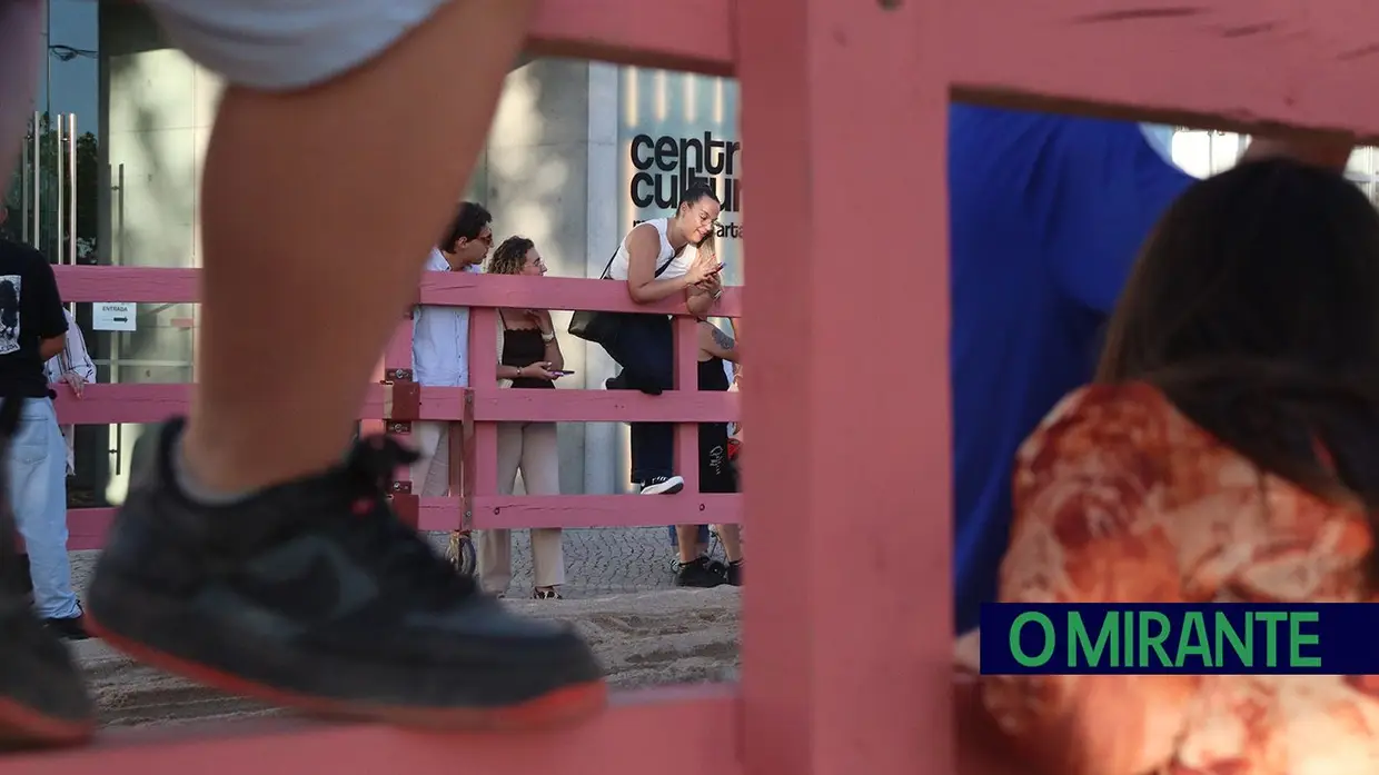 Festas da Cidade do Cartaxo arrancam com música, tradição e animação taurina