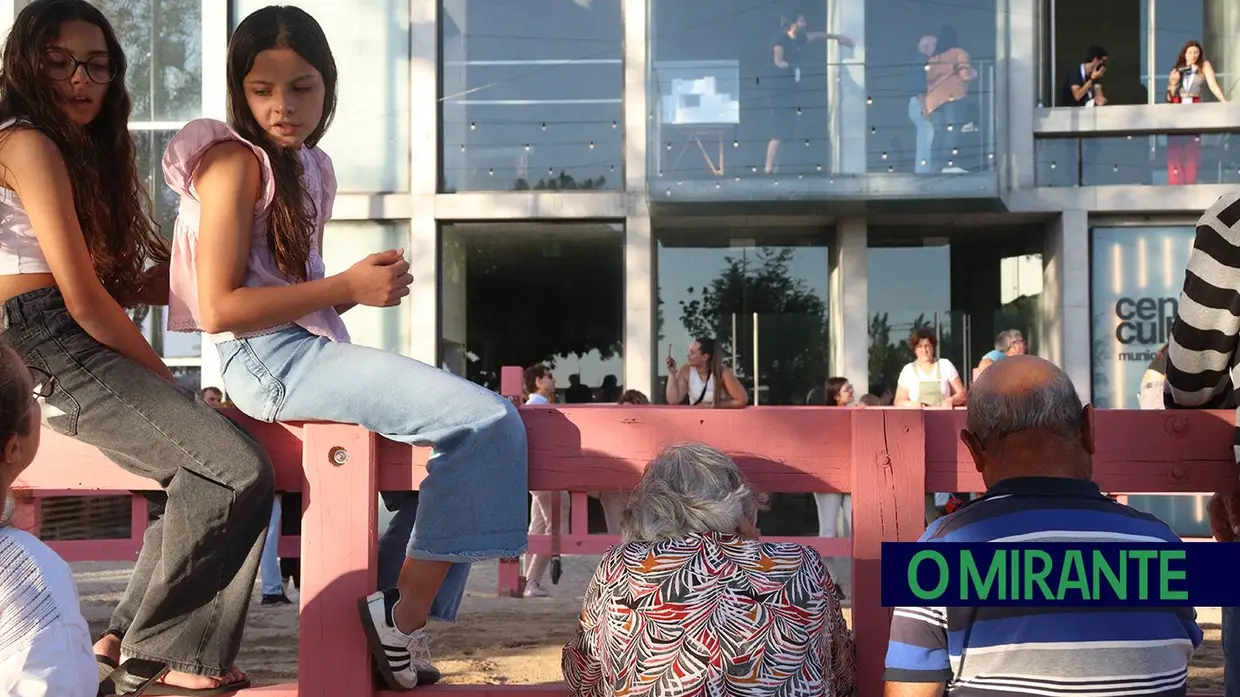 Festas da Cidade do Cartaxo arrancam com música, tradição e animação taurina