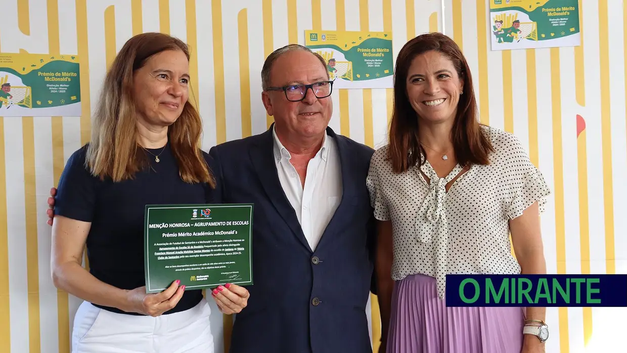 Associação de Futebol de Santarém distinguiu mérito escolar e desportivo