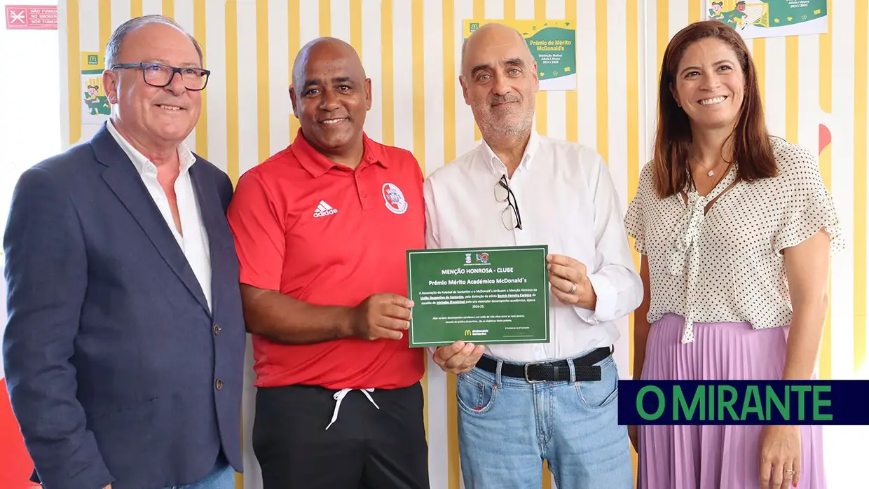 Associação de Futebol de Santarém distinguiu mérito escolar e desportivo