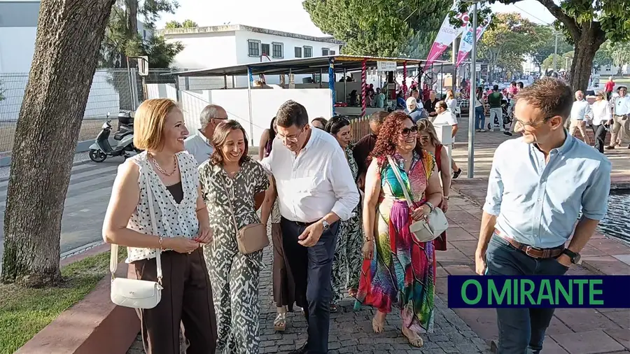 Festas de Almeirim inauguradas com figurino para atrair mais gente