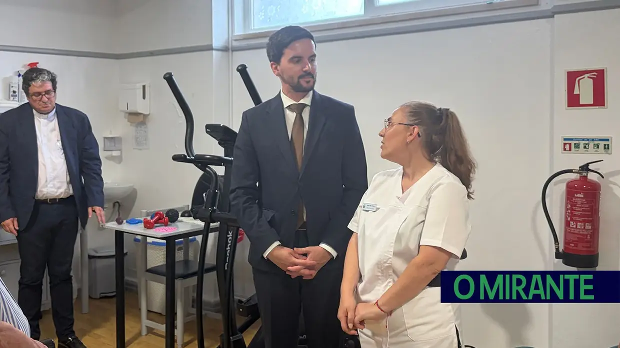 Centro Social Paroquial da Serra inaugura Espaço de Fisioterapia + Perto