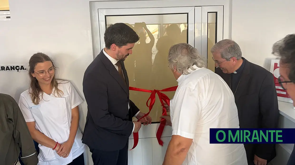 Centro Social Paroquial da Serra inaugura Espaço de Fisioterapia + Perto