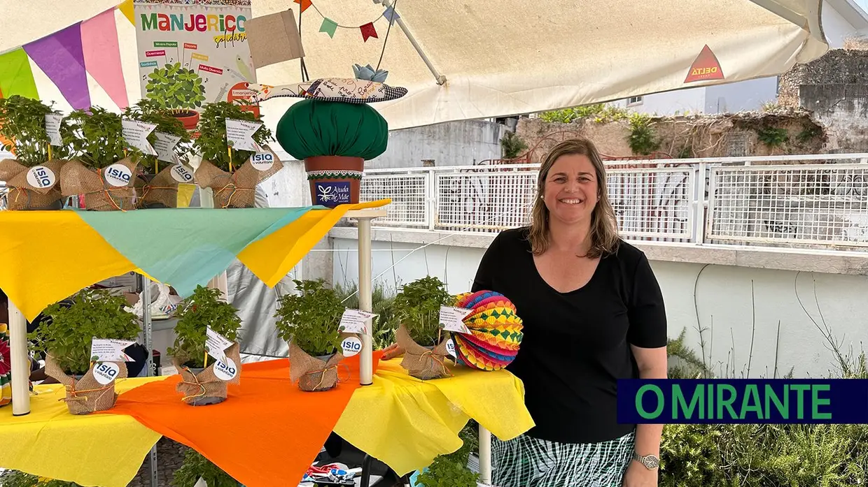 Arraial solidário no ISLA Santarém