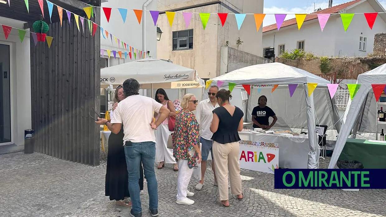 Arraial solidário no ISLA Santarém