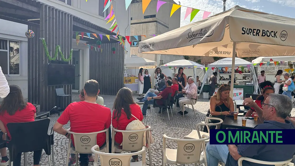 Arraial solidário no ISLA Santarém
