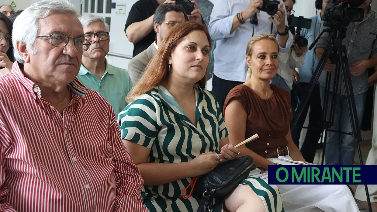 Biblioteca Municipal de Vila Nova da Barquinha passa a chamar-se oficialmente Carlos Matos Gomes