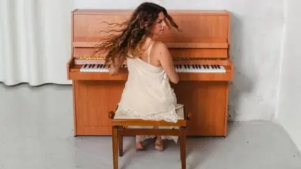 Novo single “Céu de Safiras” nasce de um sonho e marca viragem emocional de Inês Fonseca