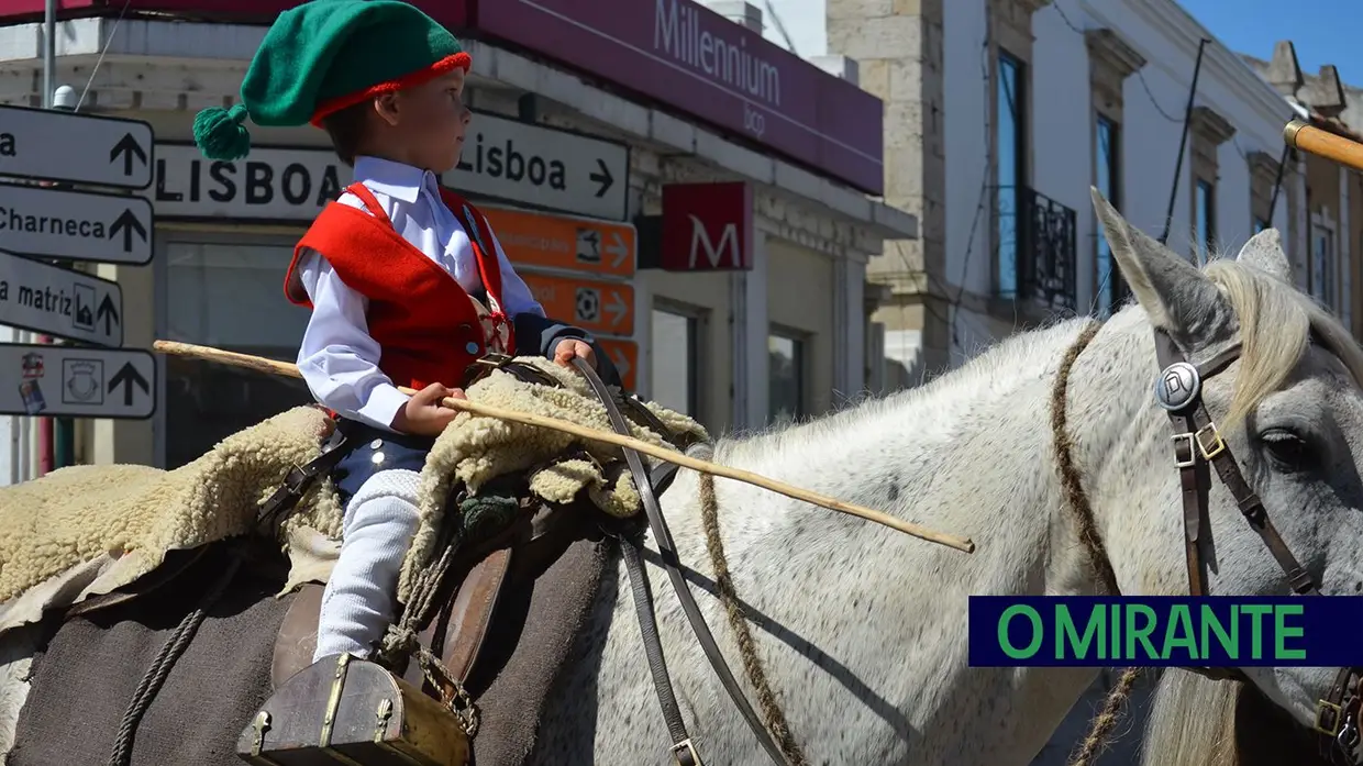 Benavente voltou a servir amizade com festa brava e sardinha assada