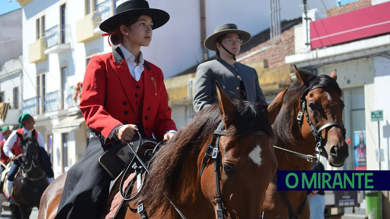 Benavente voltou a servir amizade com festa brava e sardinha assada
