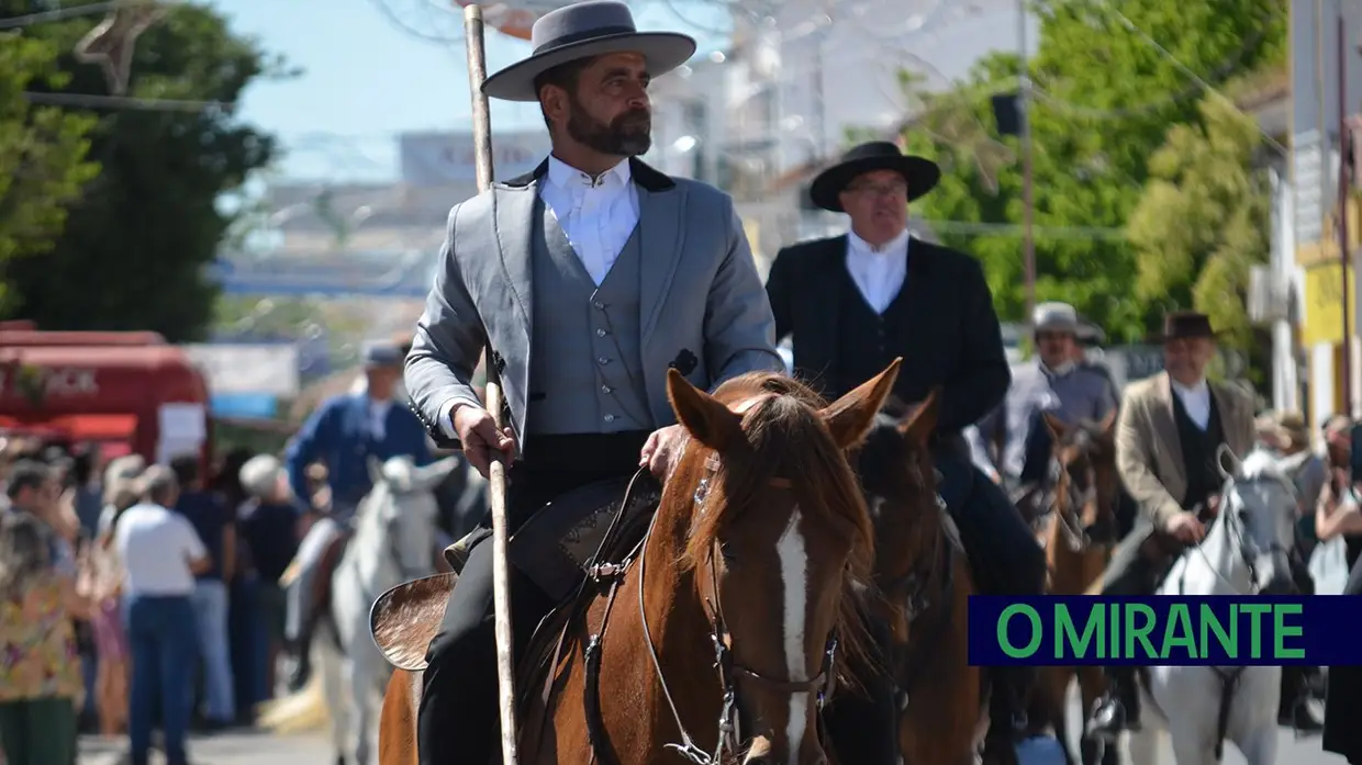 Benavente voltou a servir amizade com festa brava e sardinha assada