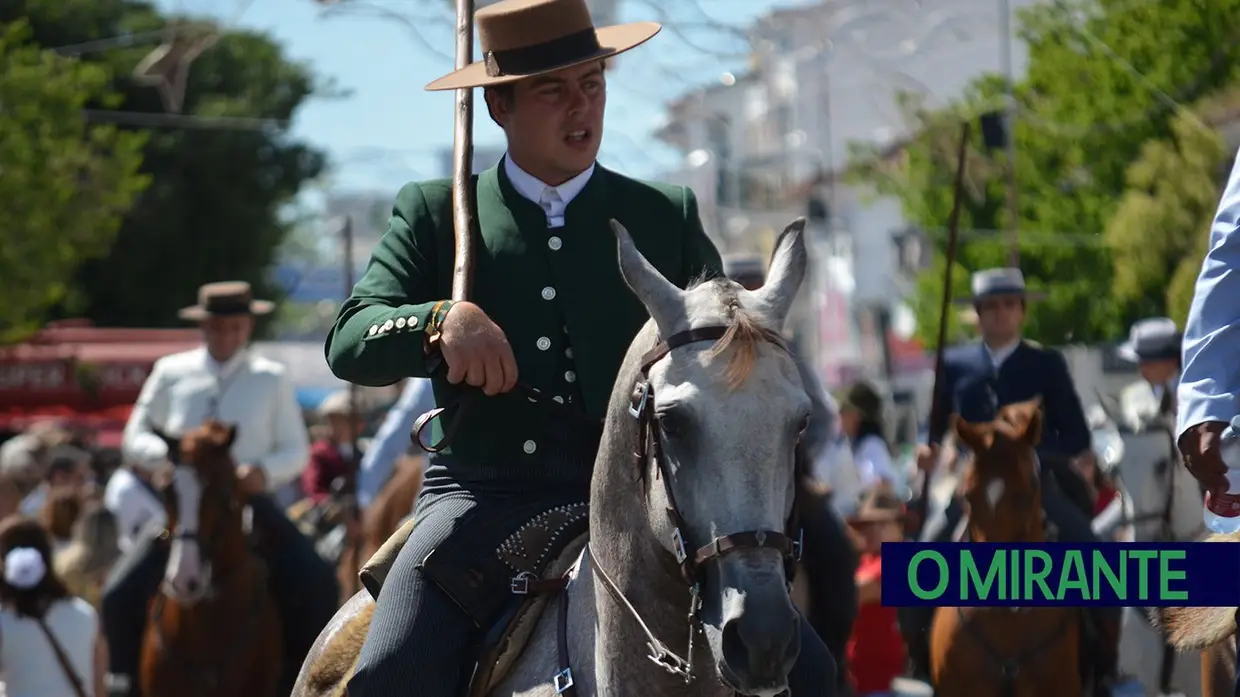 Benavente voltou a servir amizade com festa brava e sardinha assada