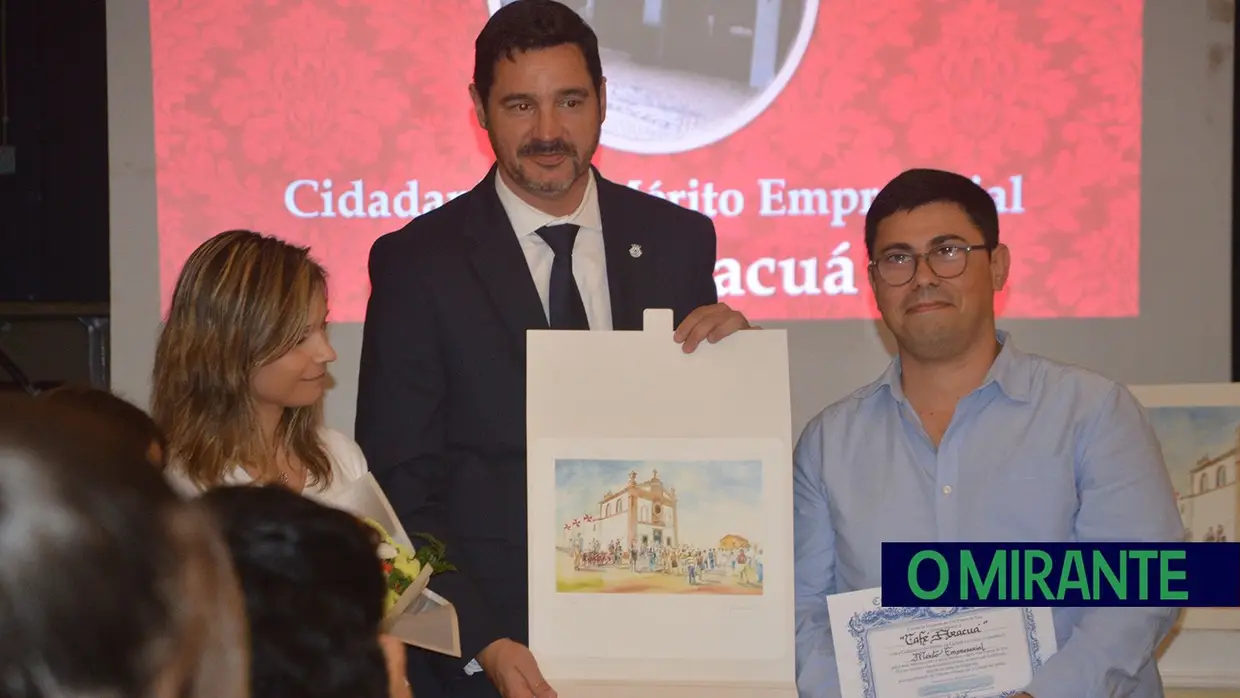 Vila Franca de Xira distingue cidadãos ilustres da cidade