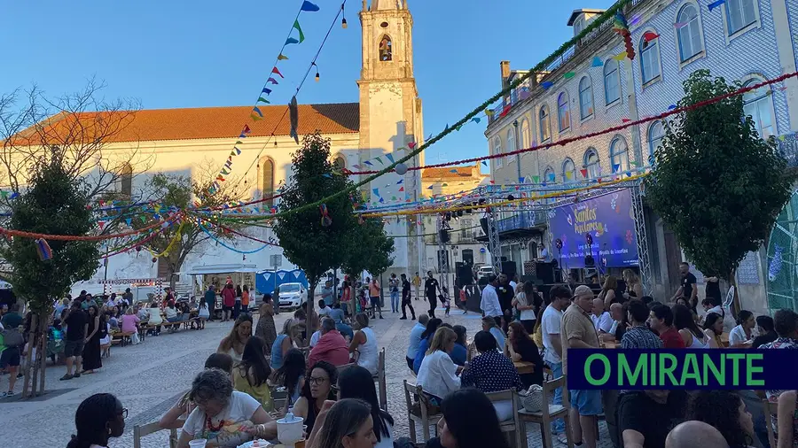 Santos Populares animam centro histórico de Santarém