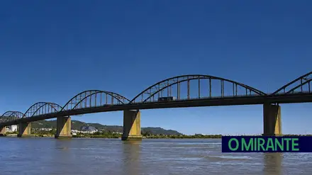 Benavente pede isenção de portagens na A1, A10 e A13 durante obras na Ponte Marechal Carmona