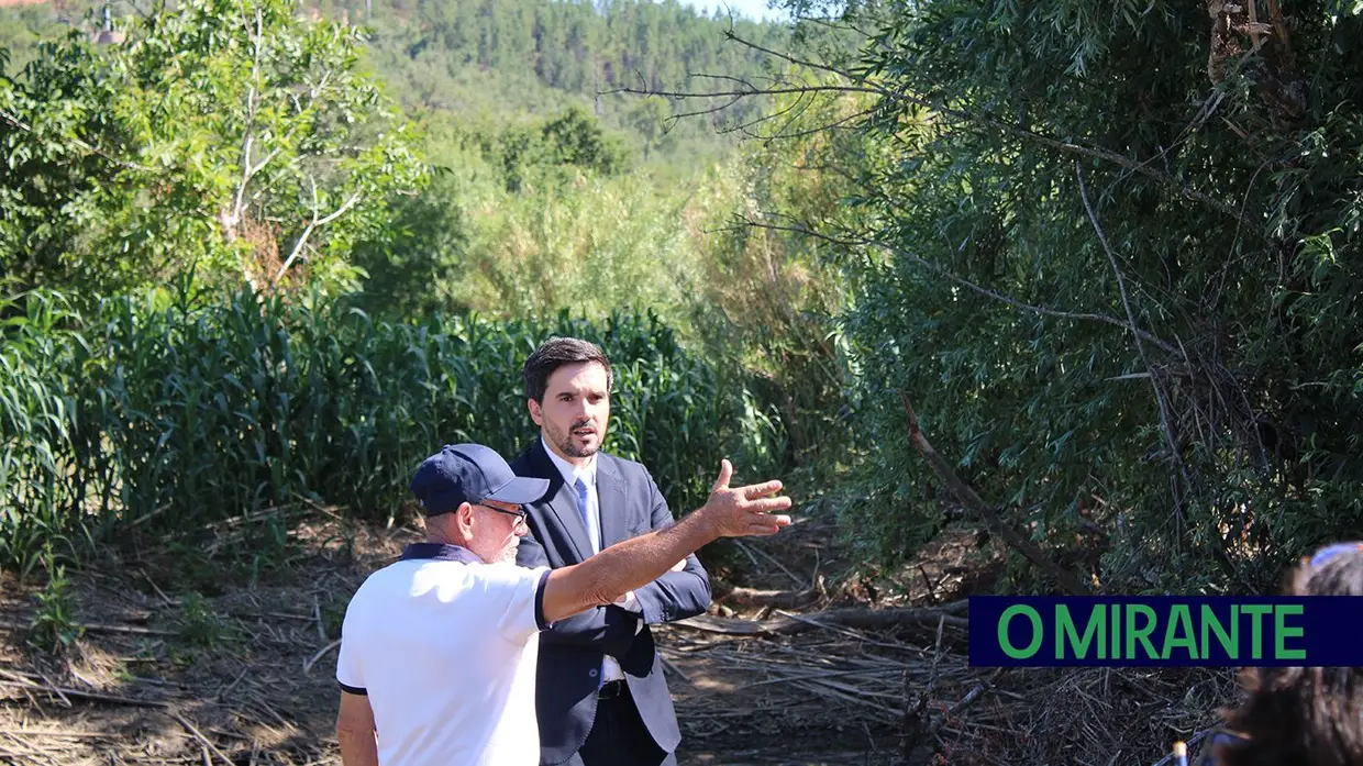 Executivo de Tomar no terreno para medir estragos e projectos na Sabacheira