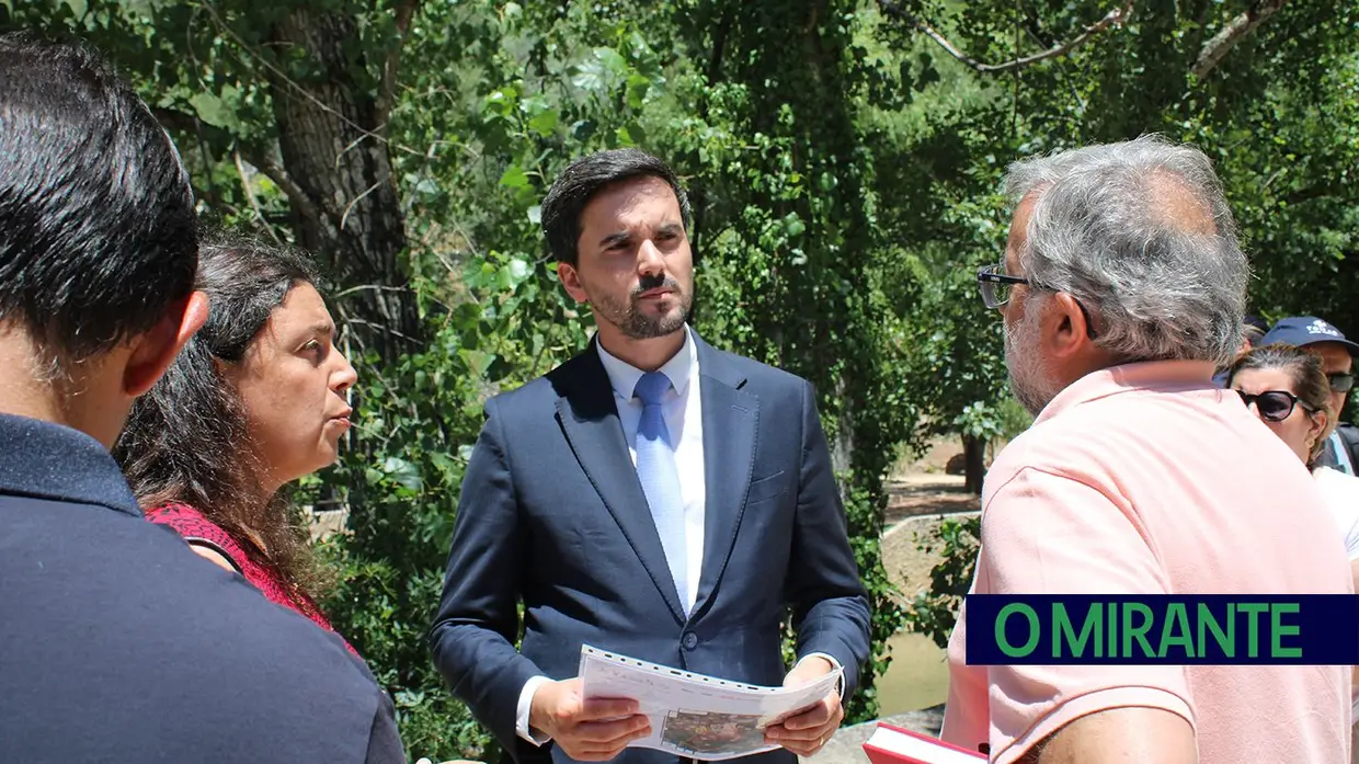 Executivo de Tomar no terreno para medir estragos e projectos na Sabacheira