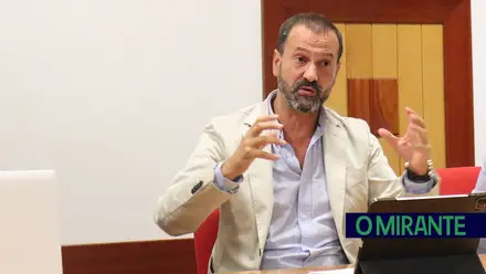 Câmara de Alcanena recua e suspende projecto contestado em Minde