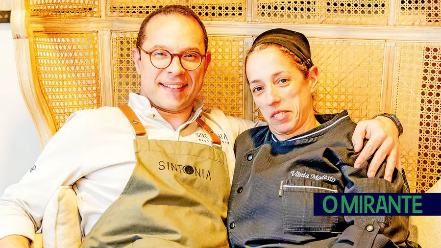 Restaurante Sintonia com ambiente de conforto e ementa requintada