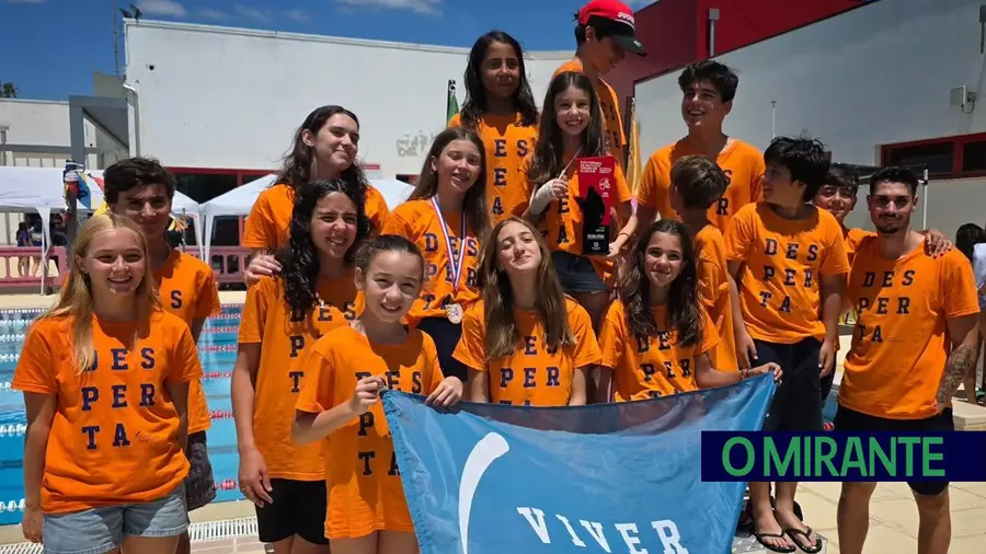 Nadadores da Viver Santarém em bom plano no Torneio Cidade de Almeirim