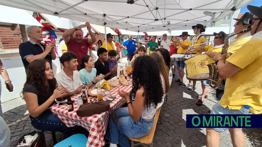 Colete Encarnado em Vila Franca de Xira já anima a cidade