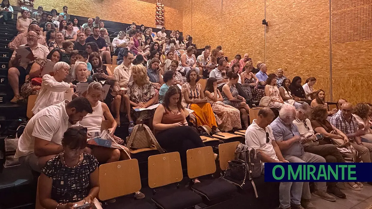 Agrupamento de Escolas Templários entrega Certificados e Diplomas