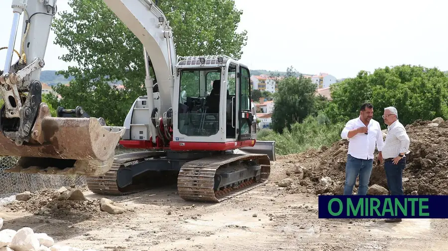 Falta de acessos em caso de incêndio preocupa moradores de Arruda dos Vinhos