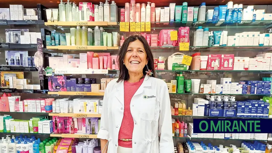 Teresa Miguens: a farmacêutica de Benavente que faz do balcão uma porta aberta à comunidade