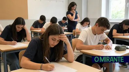 Estudantes pedem que calendário dos exames não volte a mudar