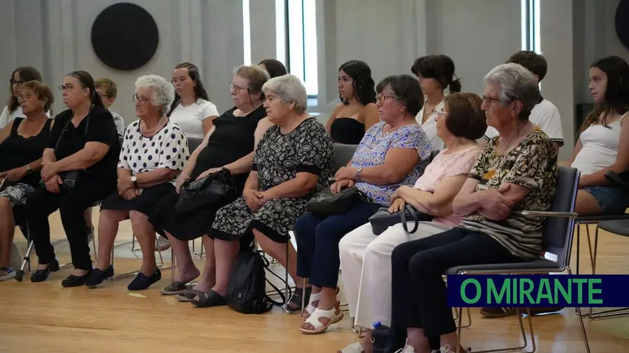 Jovens levam companhia e histórias a idosos isolados de Ourém