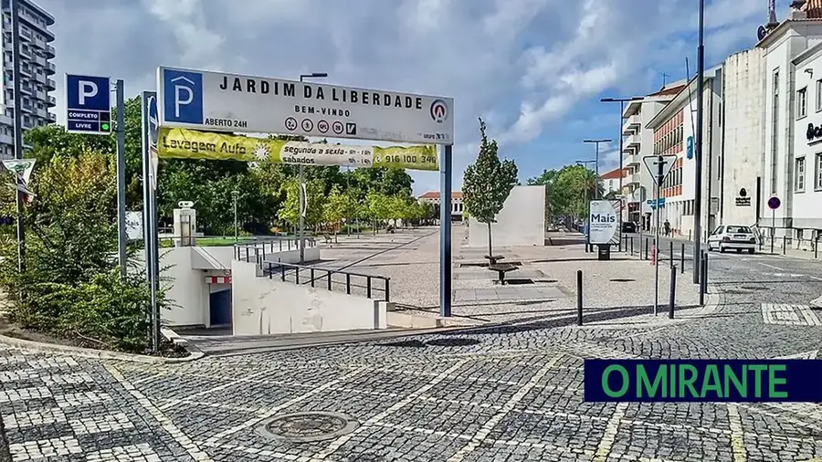 Santarém quer acabar com concessão do estacionamento e melhorar parqueamento