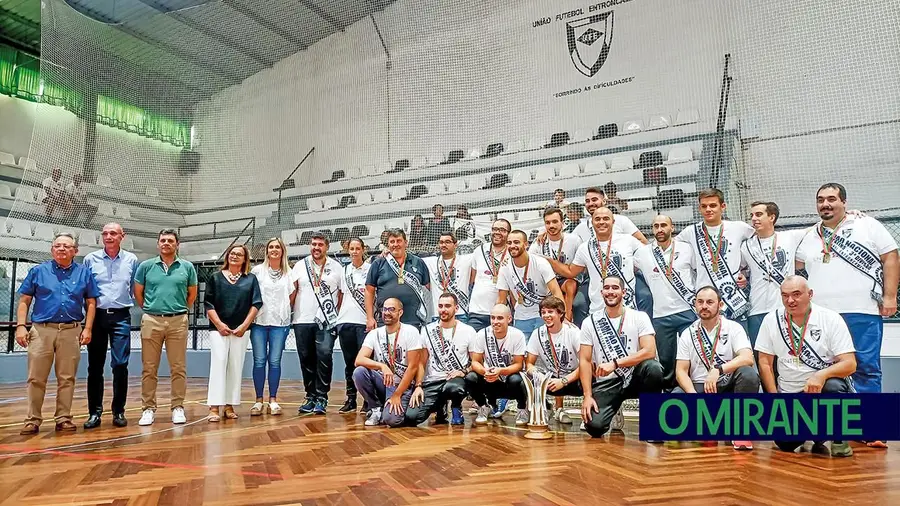 Pavilhão da União do Entroncamento está degradado e câmara promete obras para o próximo ano