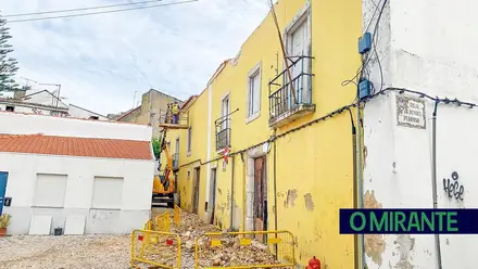 Antiga sede da Académica de Santarém cedeu e é para demolir